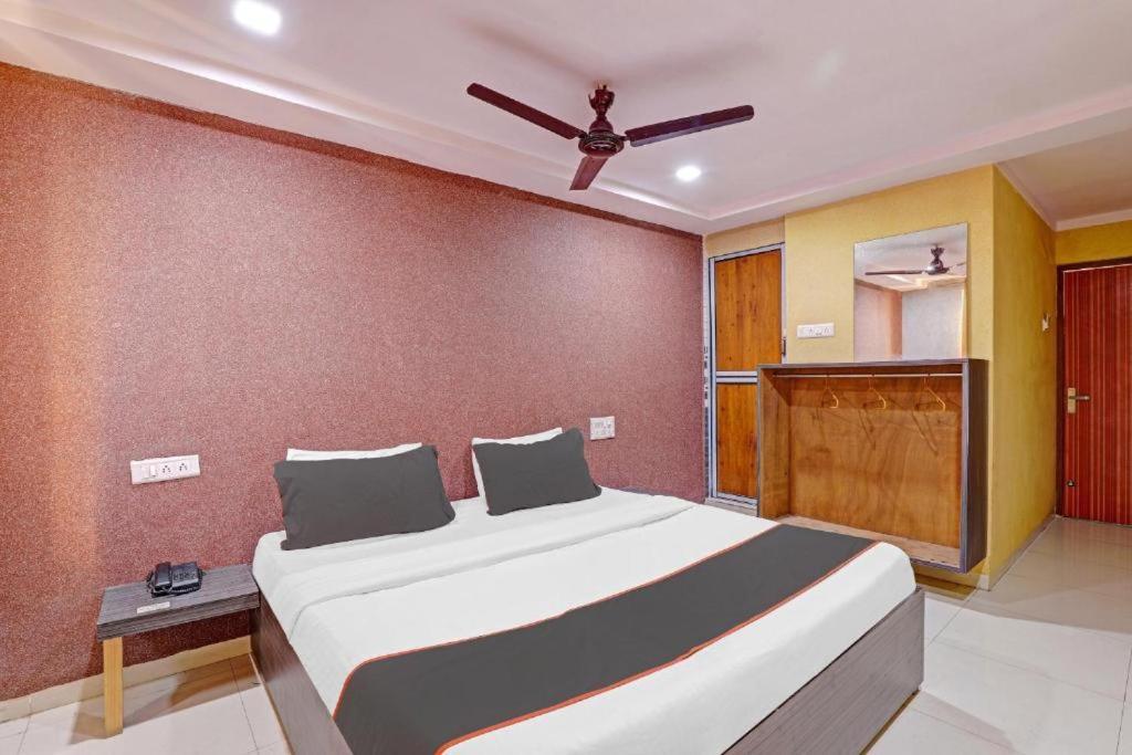 Hotel Mayura, Ankleshwar Экстерьер фото