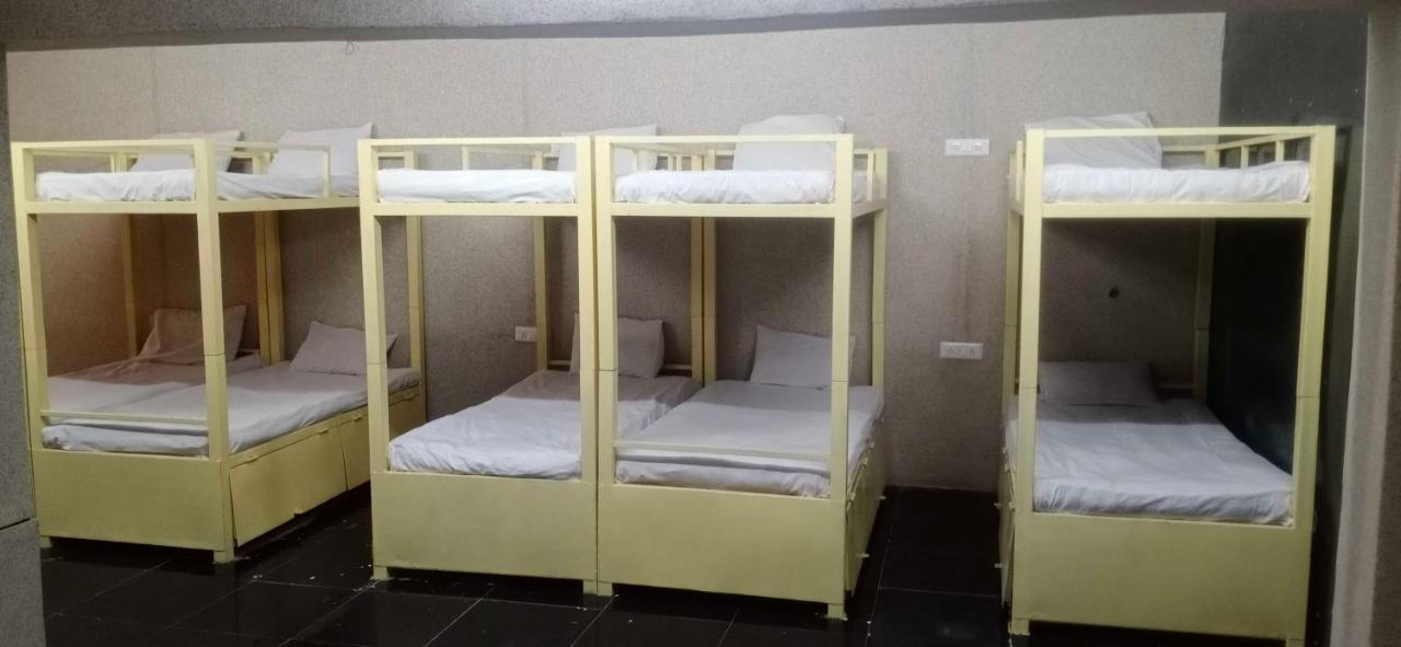 Hotel Mayura, Ankleshwar Экстерьер фото