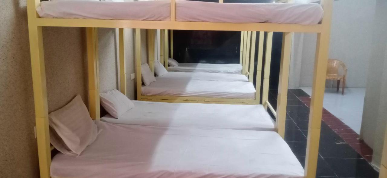 Hotel Mayura, Ankleshwar Экстерьер фото