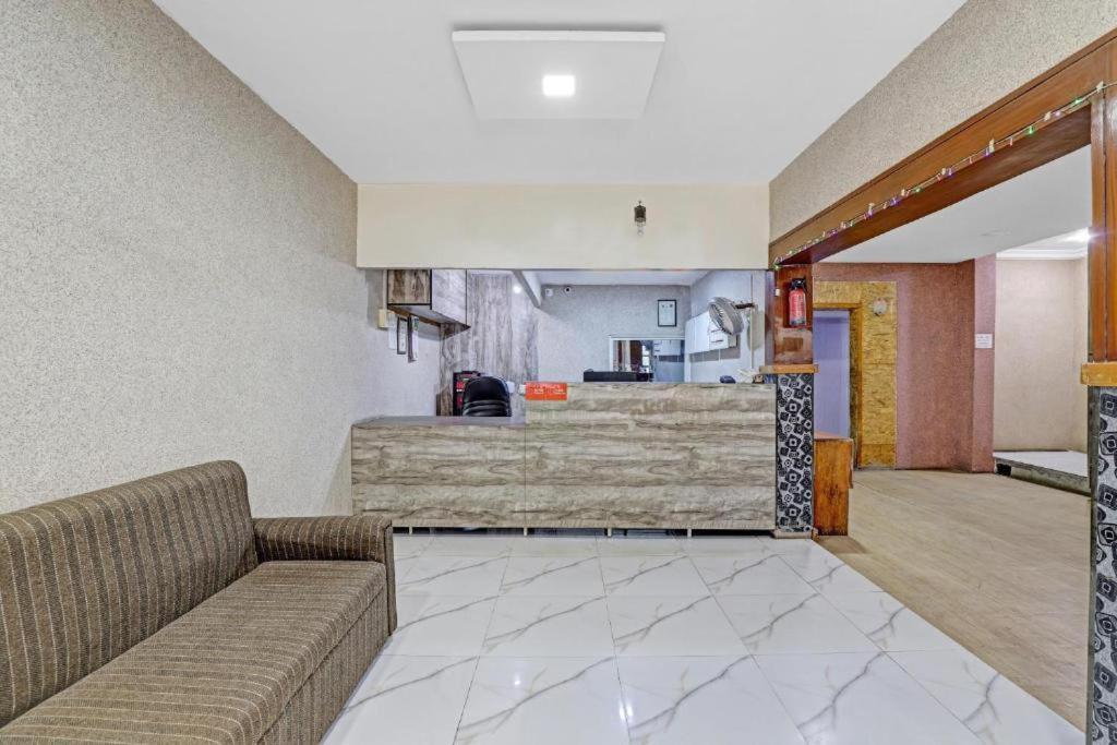 Hotel Mayura, Ankleshwar Экстерьер фото