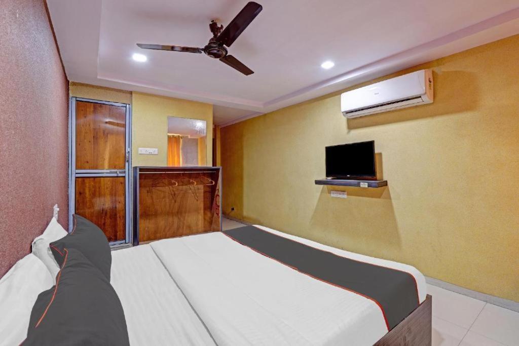 Hotel Mayura, Ankleshwar Экстерьер фото