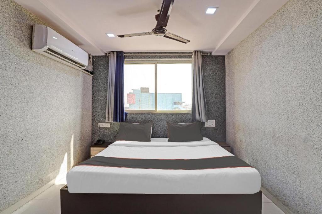 Hotel Mayura, Ankleshwar Экстерьер фото